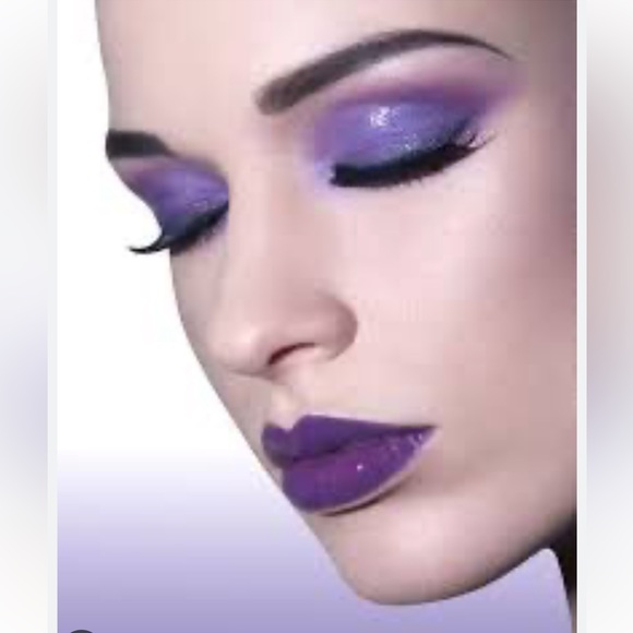 Meet your Posher, Martha - Picture 1 of 1